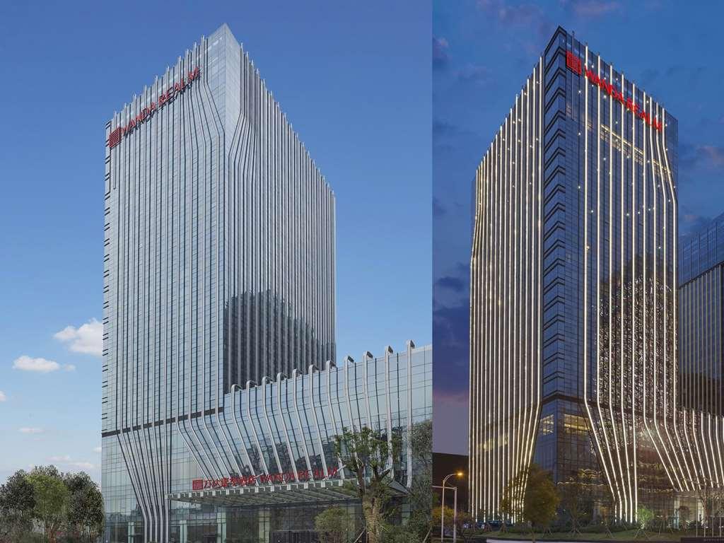 Wanda Realm Wuhan Exterior foto