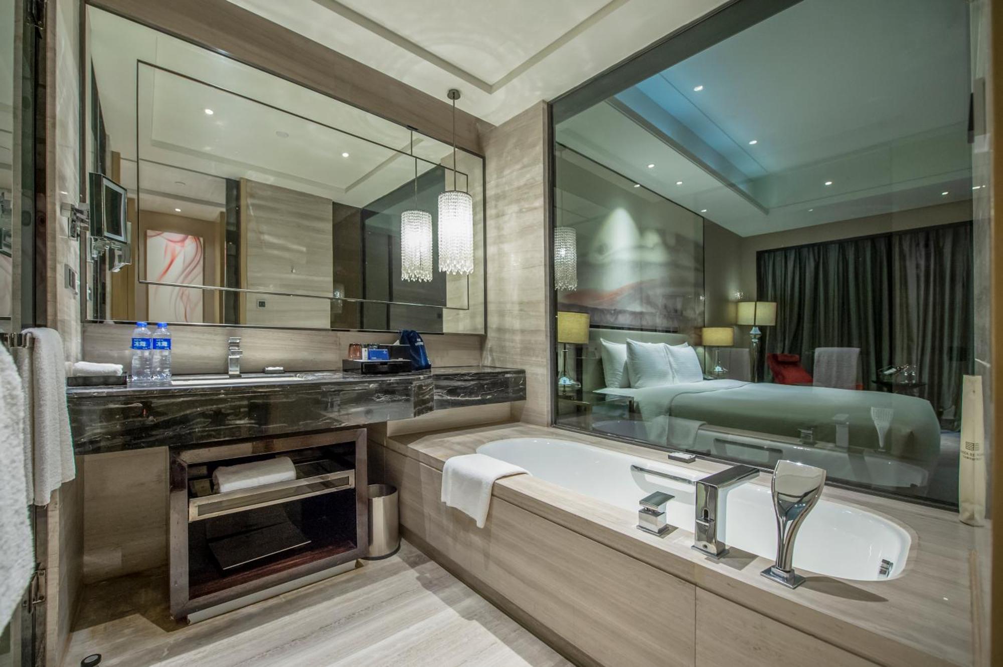 Wanda Realm Wuhan Exterior foto